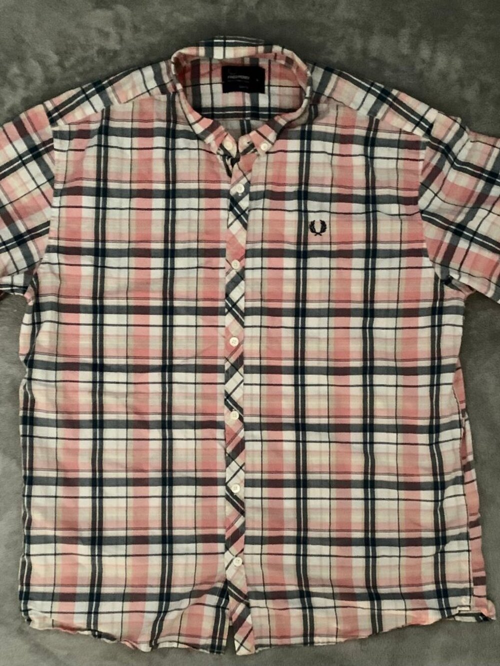 Fred Perry Button-Down Short Sleeve. XL Slim Fit. Authentic Fred Perry.